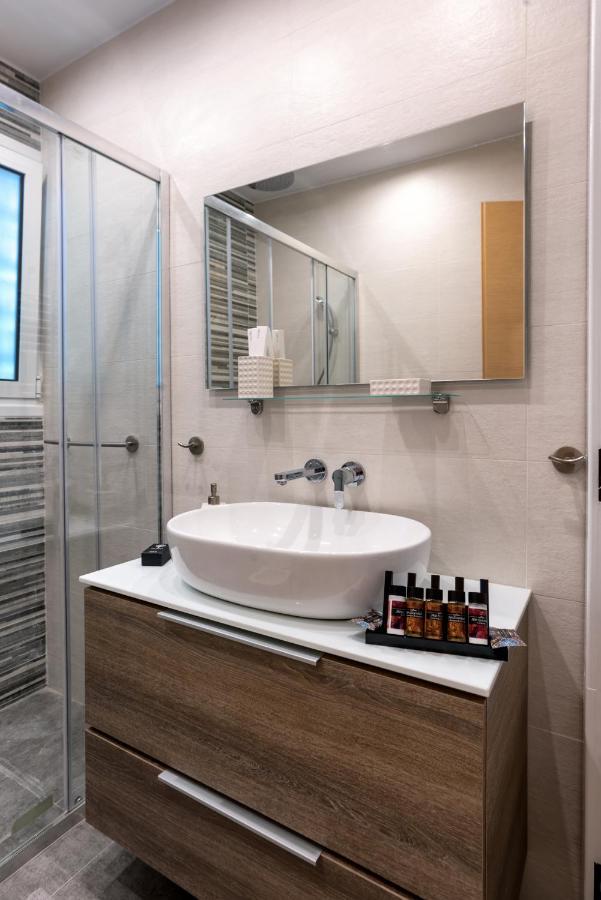 Lux 1-Bedroom Apartement Next To The Sea In Voula Atenas Exterior foto